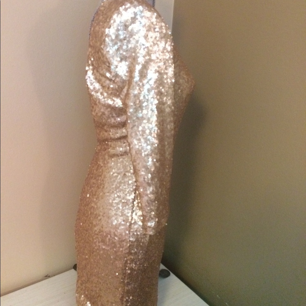 TFNC London, Gold SEQUIN mini dress Size 6/8 - Picture 9 of 10